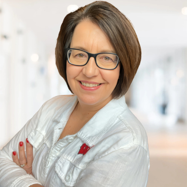 Headshot of Kim Fredrickson<br />
Executive Committee Member